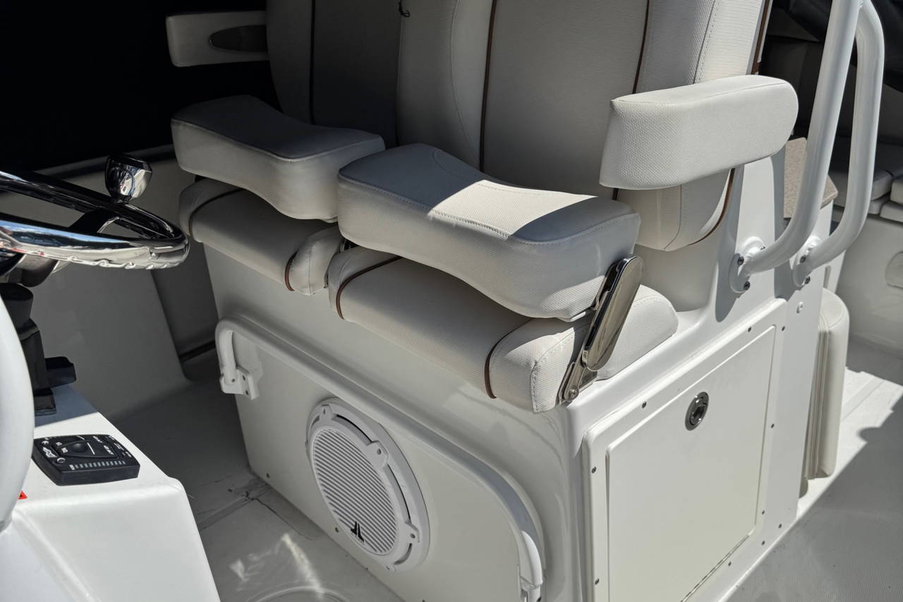 Alternative image of Sea Hunt Ultra 234 CC in West Palm Beach, FL