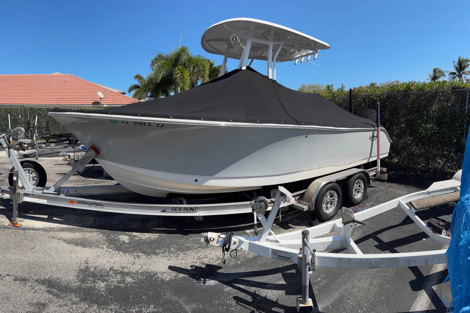Used 2022 Sea Hunt Ultra 234 CC #0532 image 1