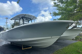 New 2026 Sea Hunt Gamefish 30 CB for sale