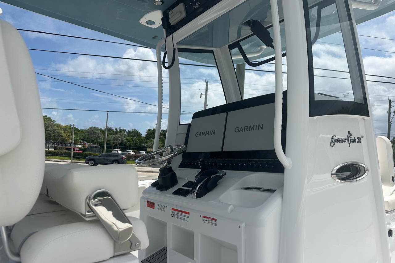 Alternative image of Sea Hunt Gamefish 28 CB in West Palm Beach, FL