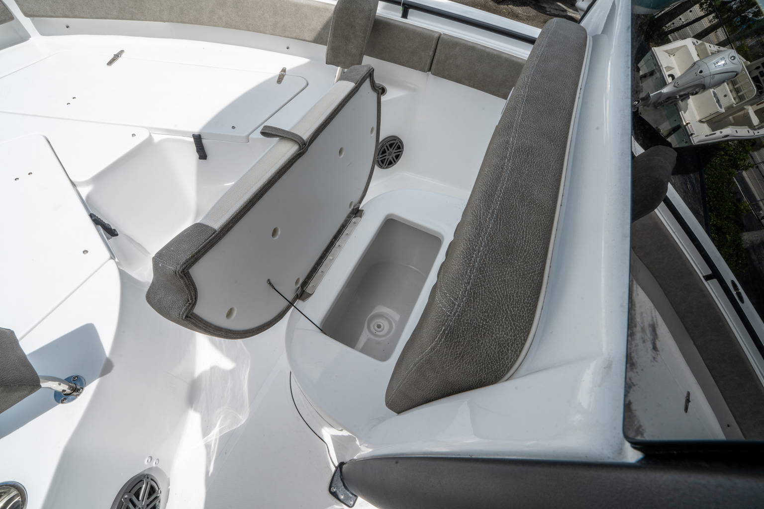 New 2026 Sea Hunt Ultra 235 SE #0133 image 23