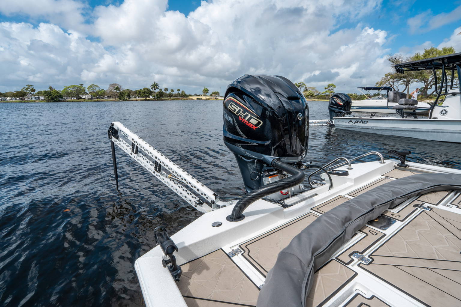 New 2026 Avid 23 Fusion #4839 image 21