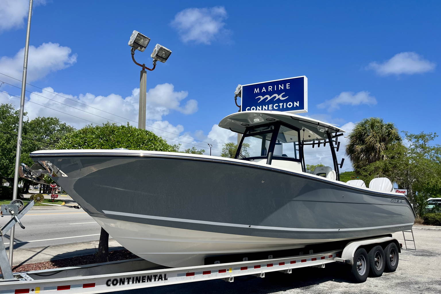 New 2026 Cobia 320 CC #A006 image 2