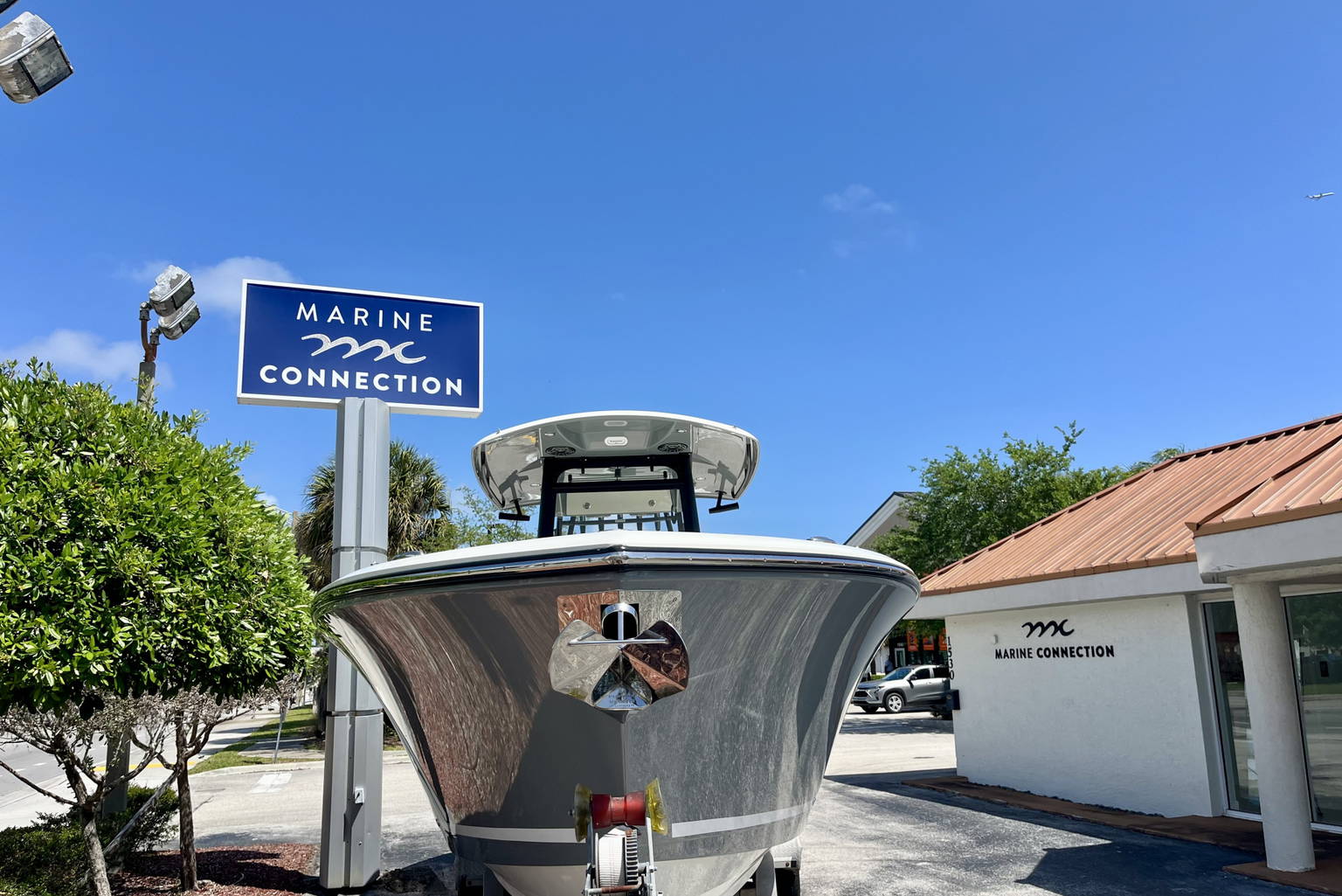 New 2026 Cobia 320 CC #A006 image 3