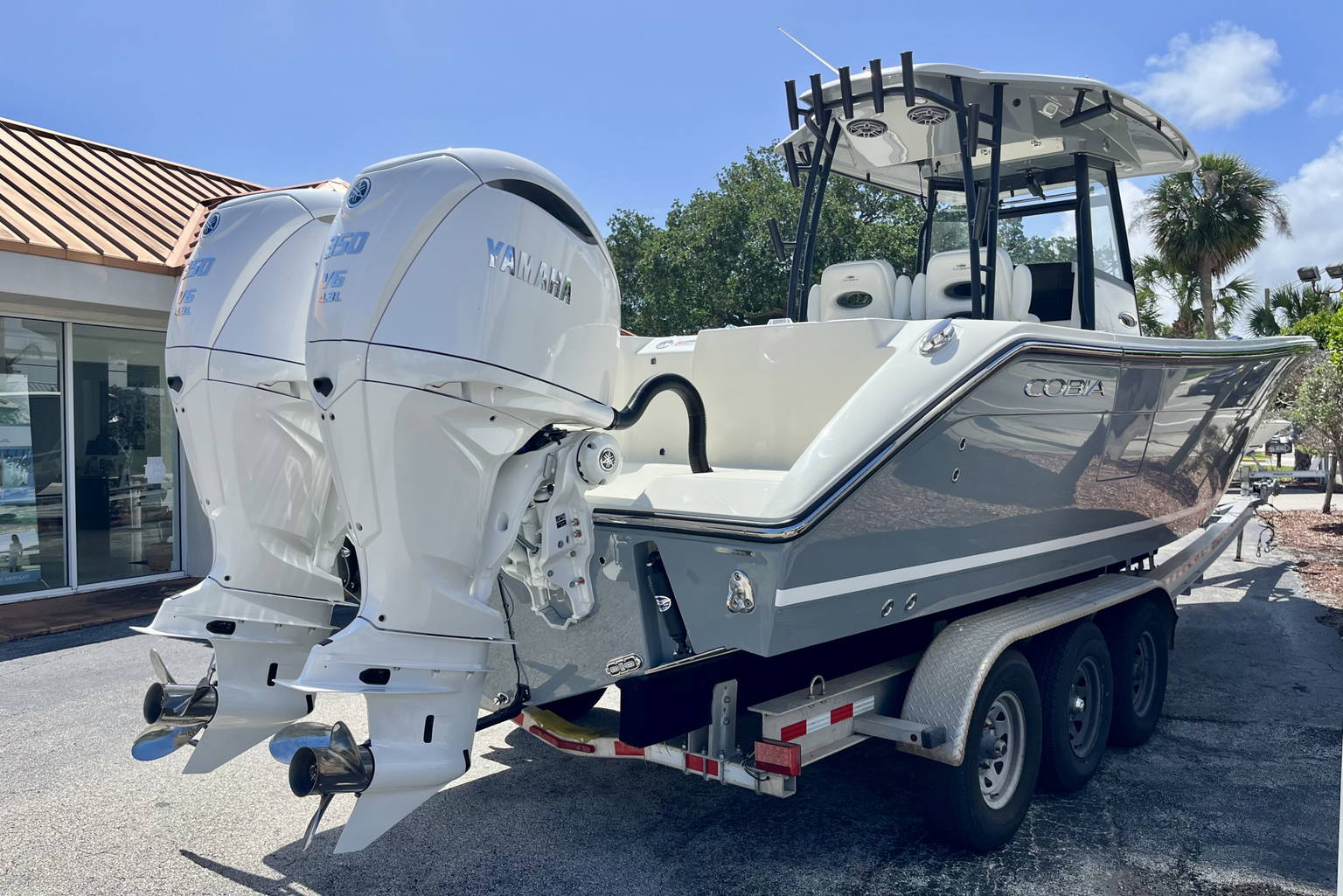 New 2026 Cobia 320 CC #A006 image 6