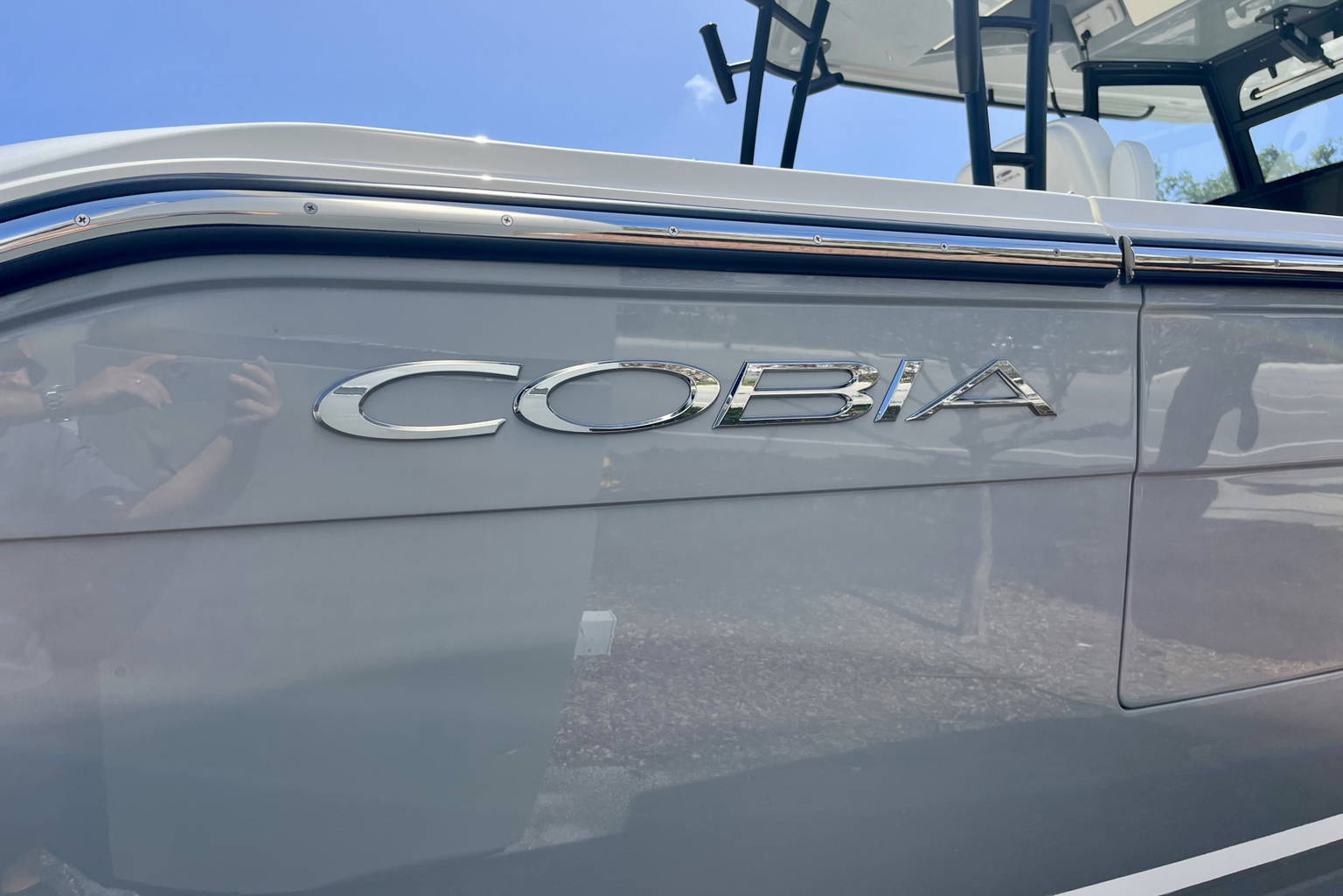 New 2026 Cobia 320 CC #A006 image 7