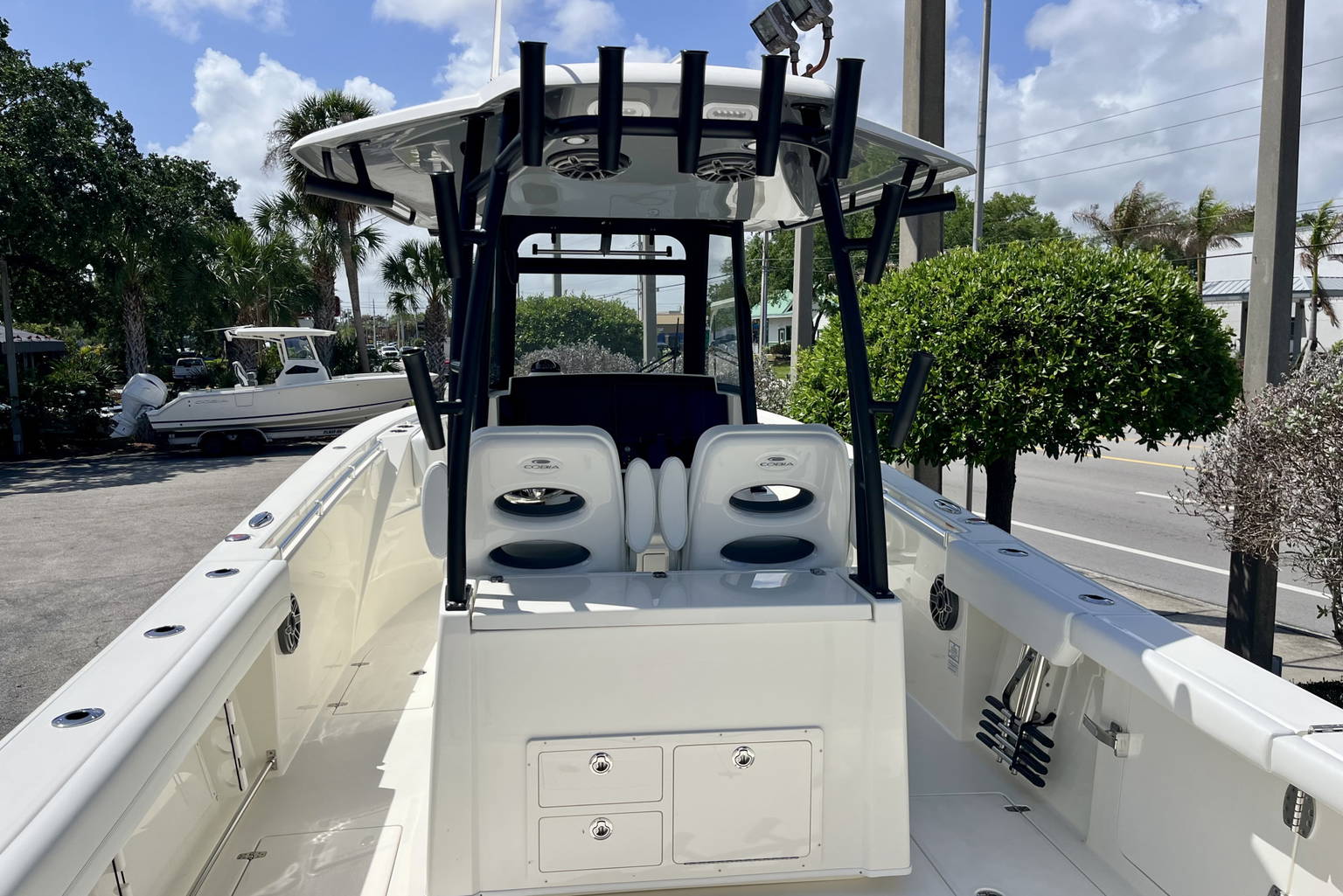 New 2026 Cobia 320 CC #A006 image 11