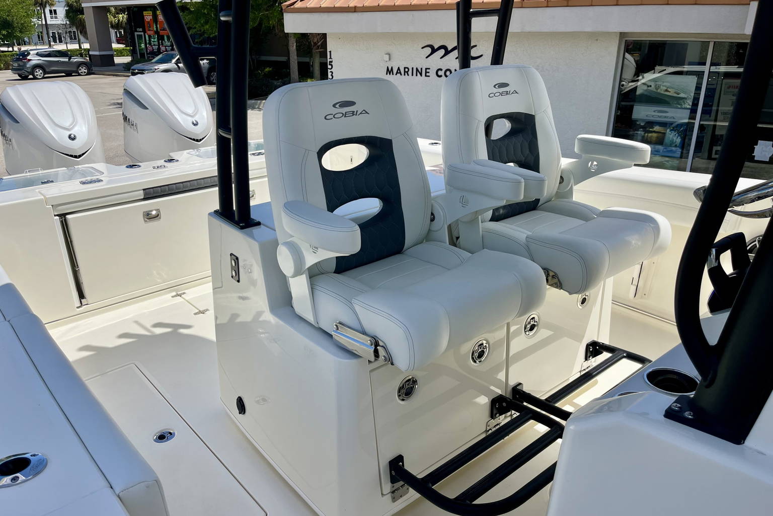 New 2026 Cobia 320 CC #A006 image 27