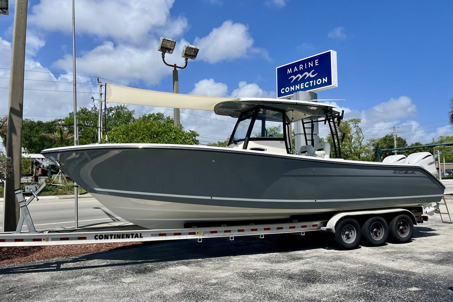 New 2026 Cobia 320 CC #A006 image 36