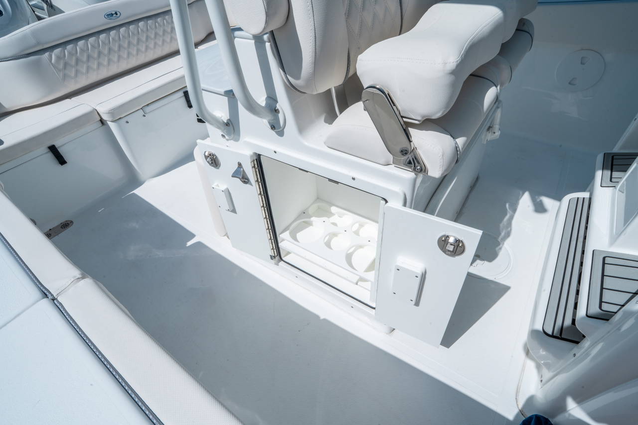 Alternative image of Sea Hunt Ultra 265 SE in West Palm Beach, FL