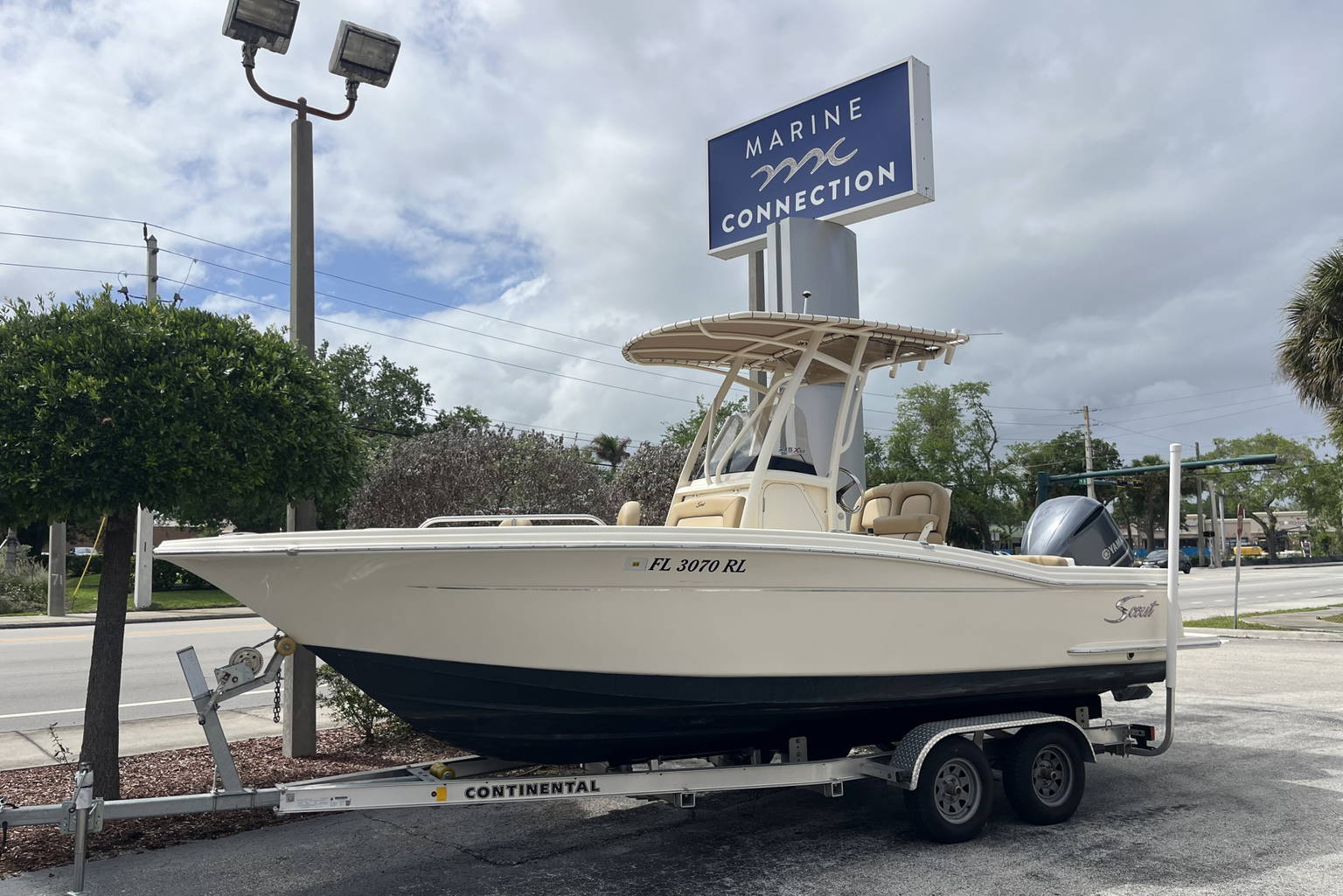 Used 2018 Scout 215 XSF #R558 image 1