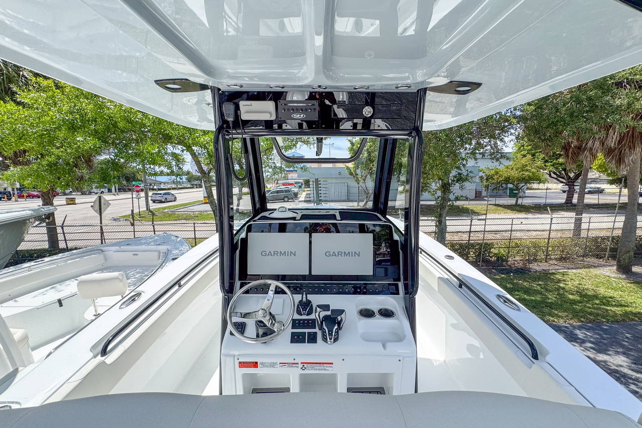 Alternative image of Sea Hunt Gamefish 30 CB in West Palm Beach, FL