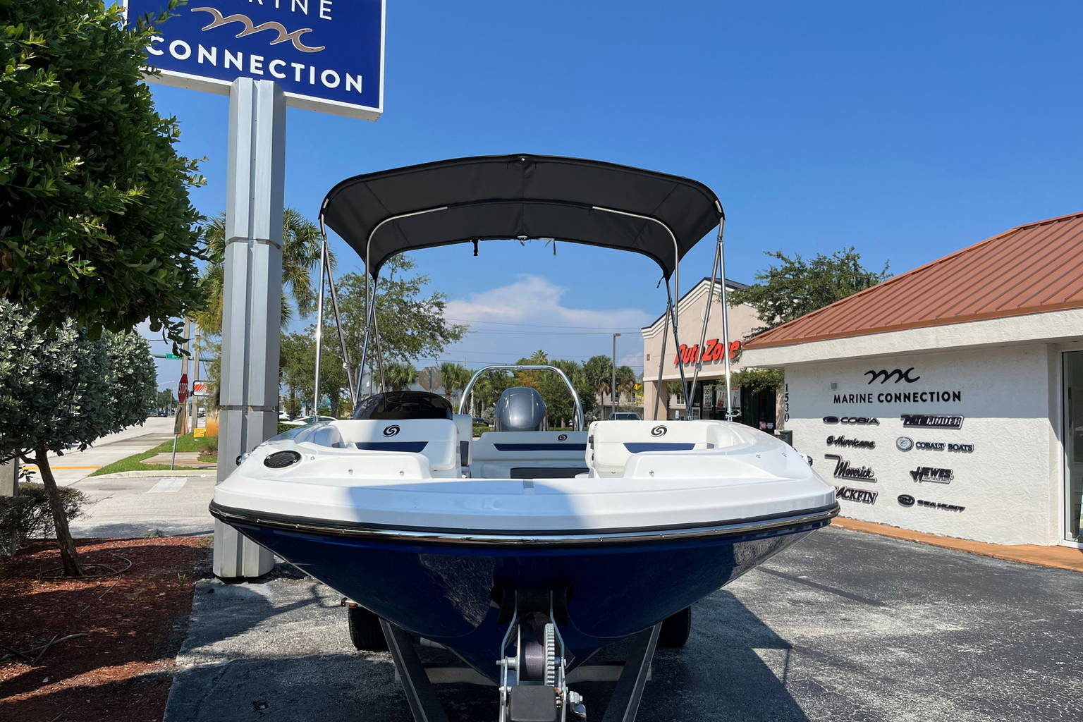 New 2023 Hurricane SunDeck Sport OB SS 185 OB #8872 image 3