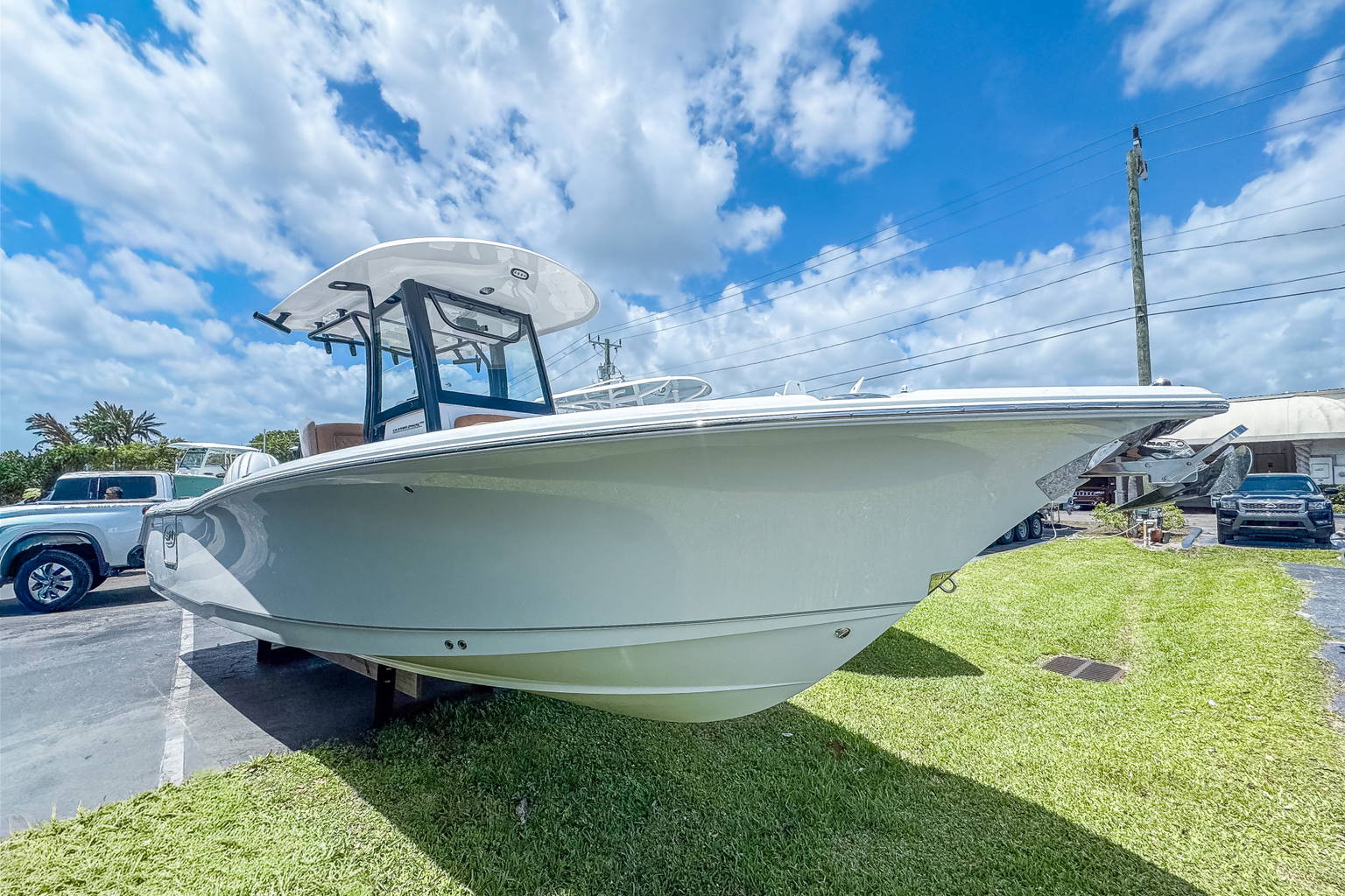 Alternative image of Sea Hunt Ultra 265 SE in Miami, FL