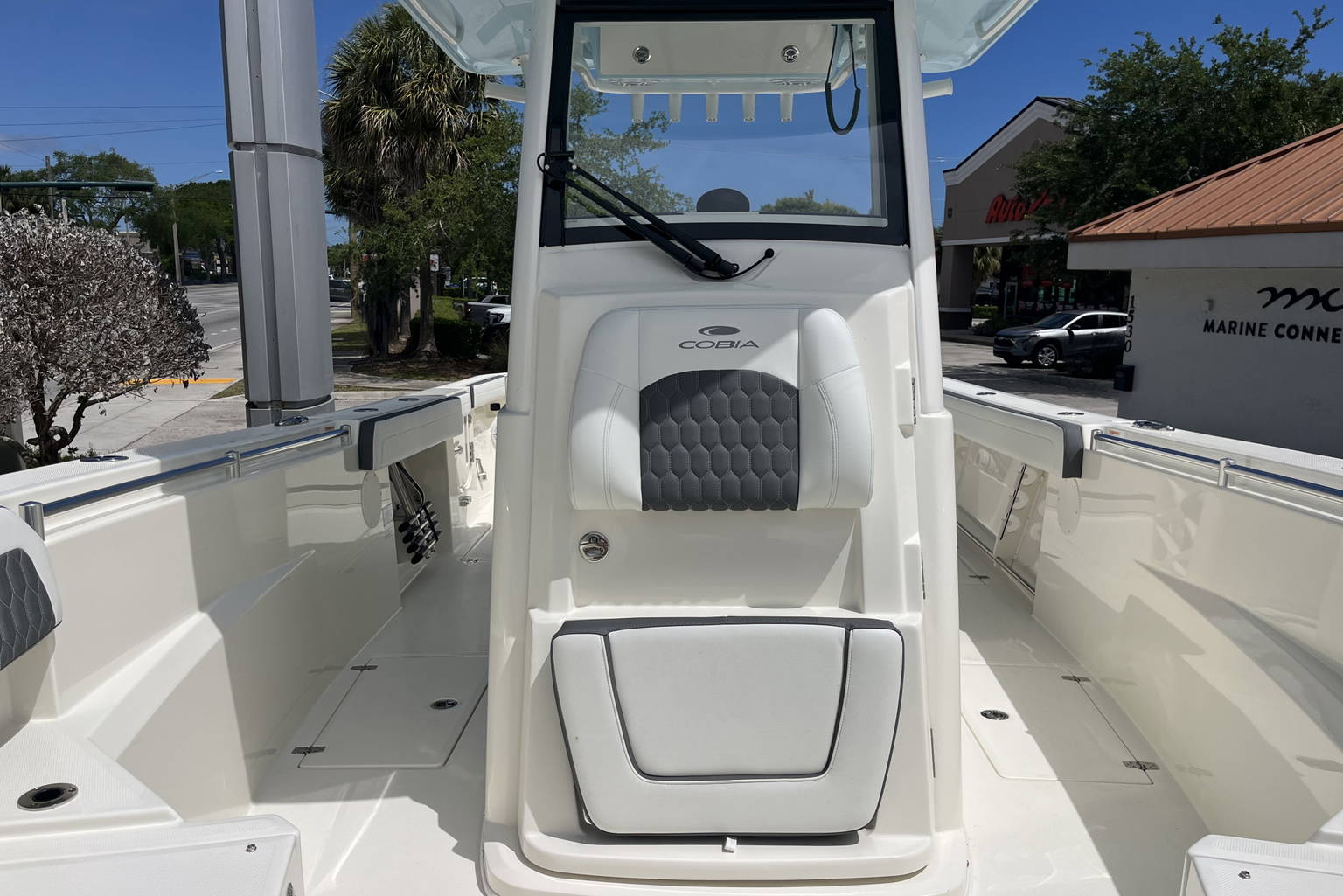 New 2026 Cobia 285 CC Open #K017 image 21