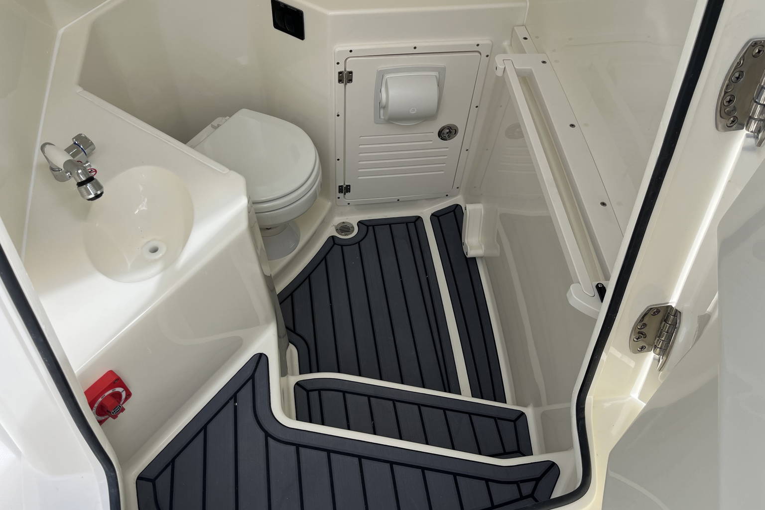 New 2026 Cobia 285 CC Open #K017 image 23