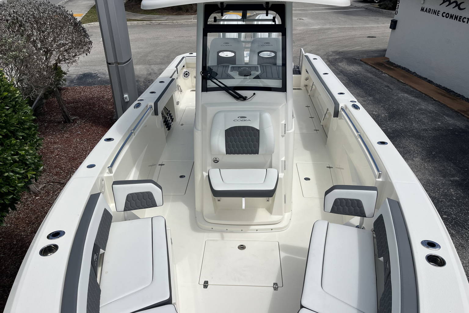 New 2026 Cobia 285 CC Open #K017 image 25