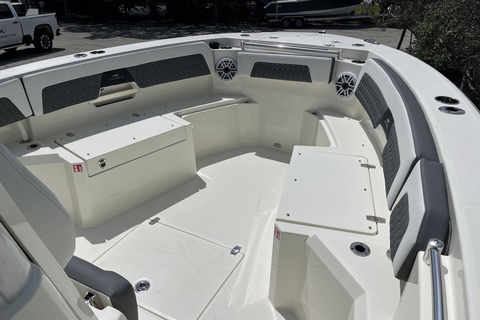 New 2026 Cobia 285 CC Open #K017 image 26