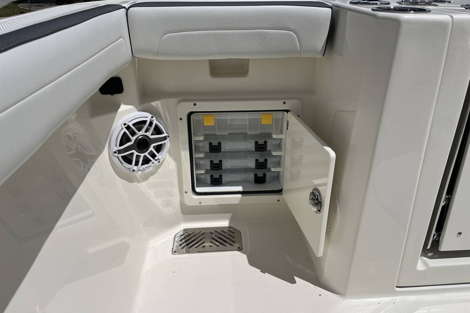 New 2026 Cobia 285 CC Open #K017 image 30