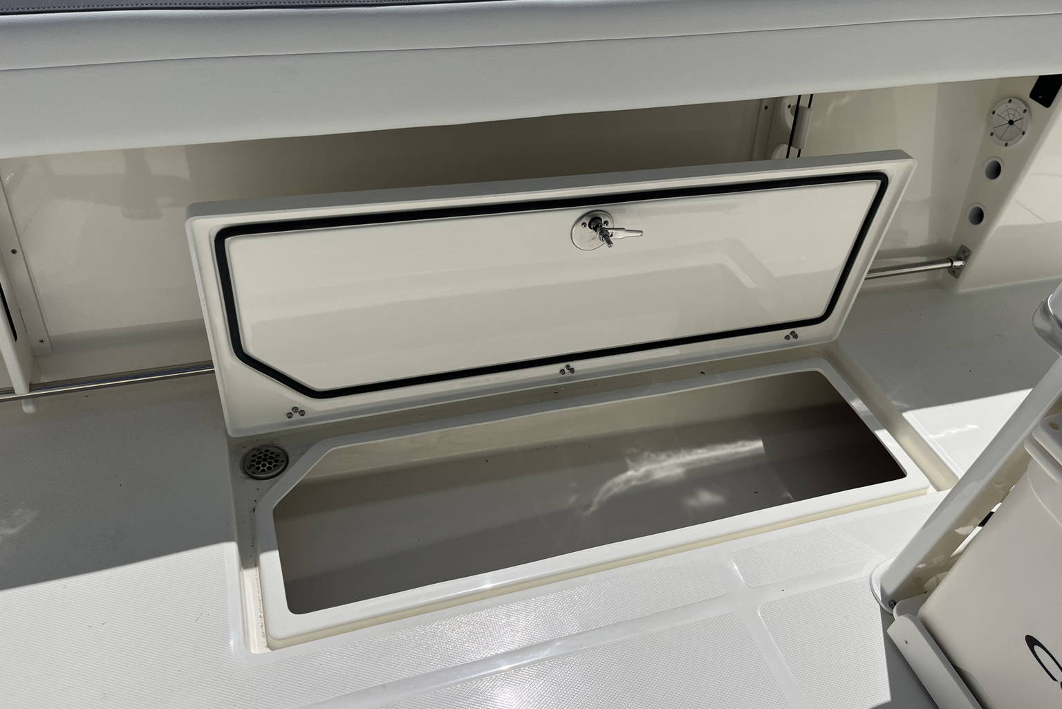 New 2026 Cobia 285 CC Open #K017 image 32