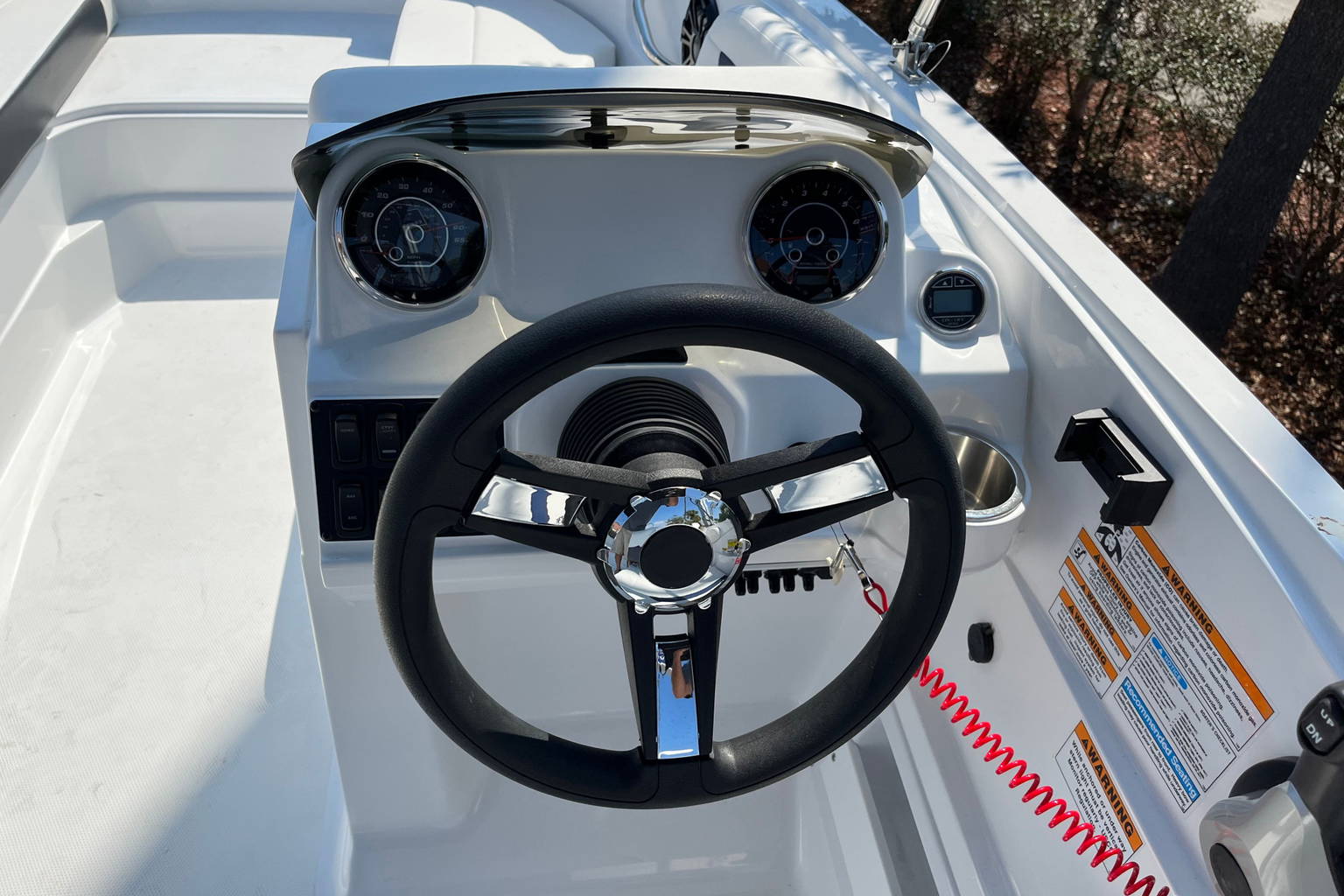 New 2023 Hurricane SunDeck Sport OB SS 185 OB #8872 image 11