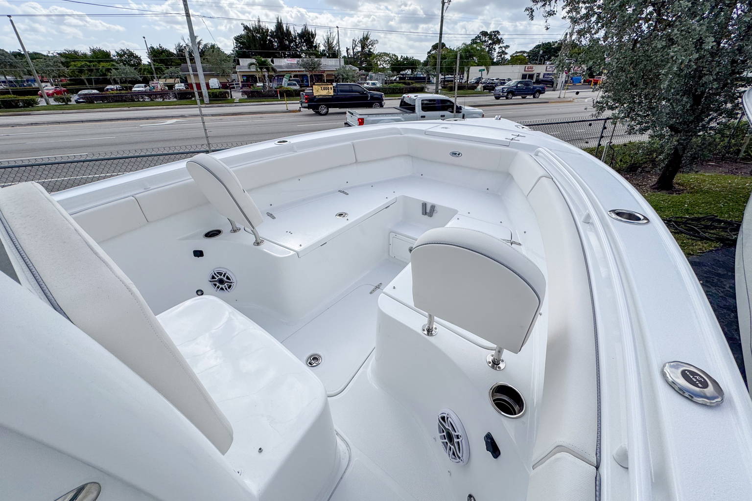 New 2026 Sea Hunt Ultra 255 SE #0356 image 9