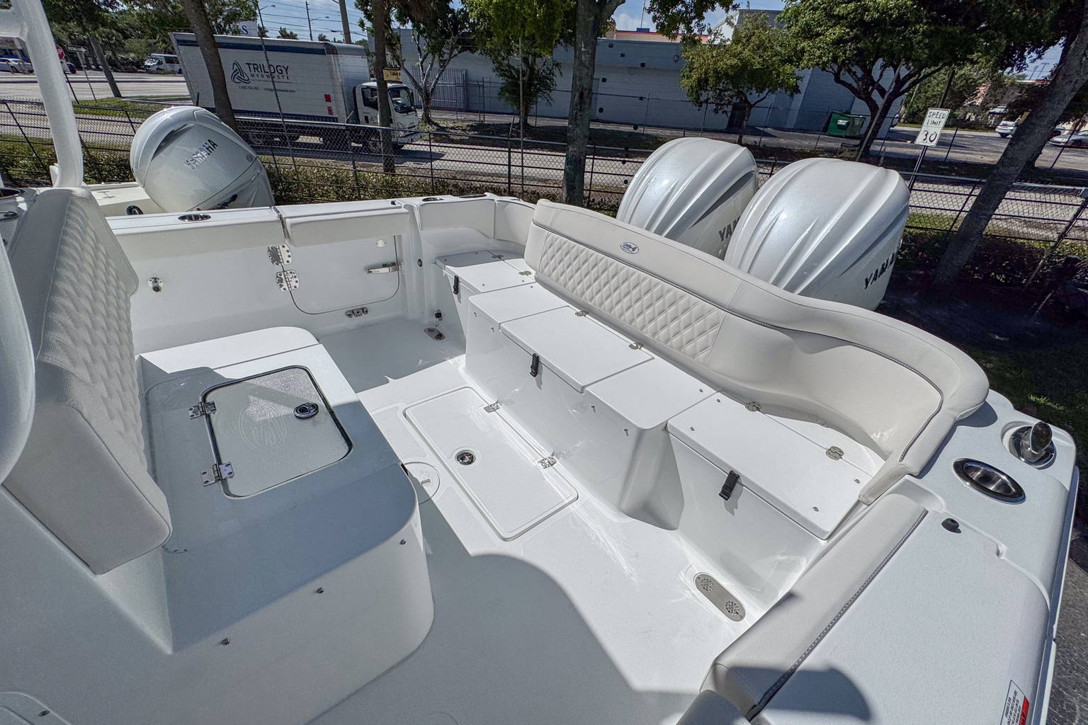 New 2026 Sea Hunt Ultra 285 FS #0041 image 7