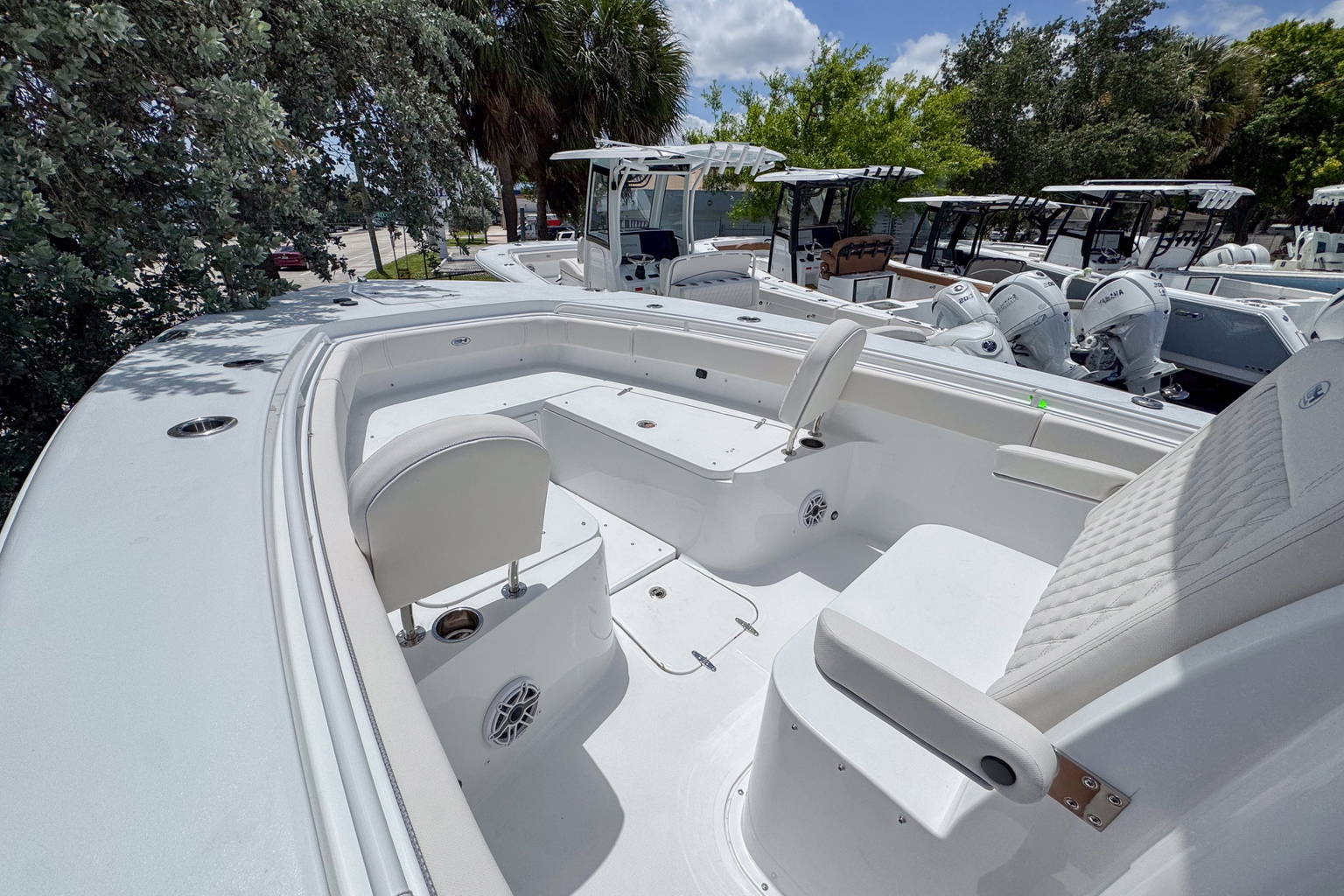 Alternative image of Sea Hunt Gamefish 30 FS in Miami, FL