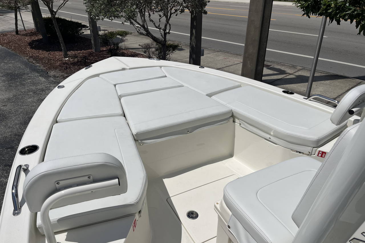 Alternative image of Pathfinder 2200 TRS in West Palm Beach, FL