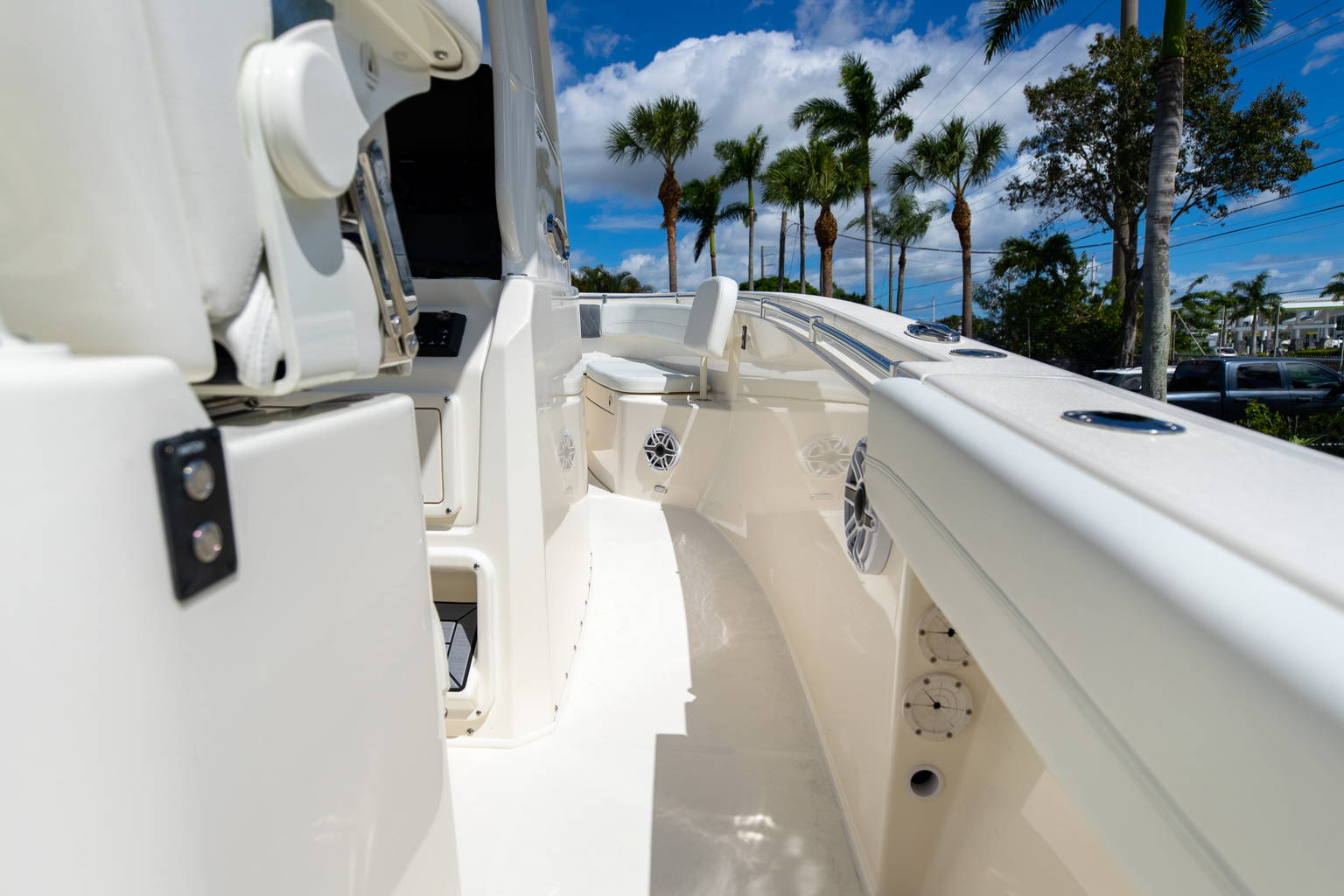 New 2023 Cobia 280 CC #D021 image 15
