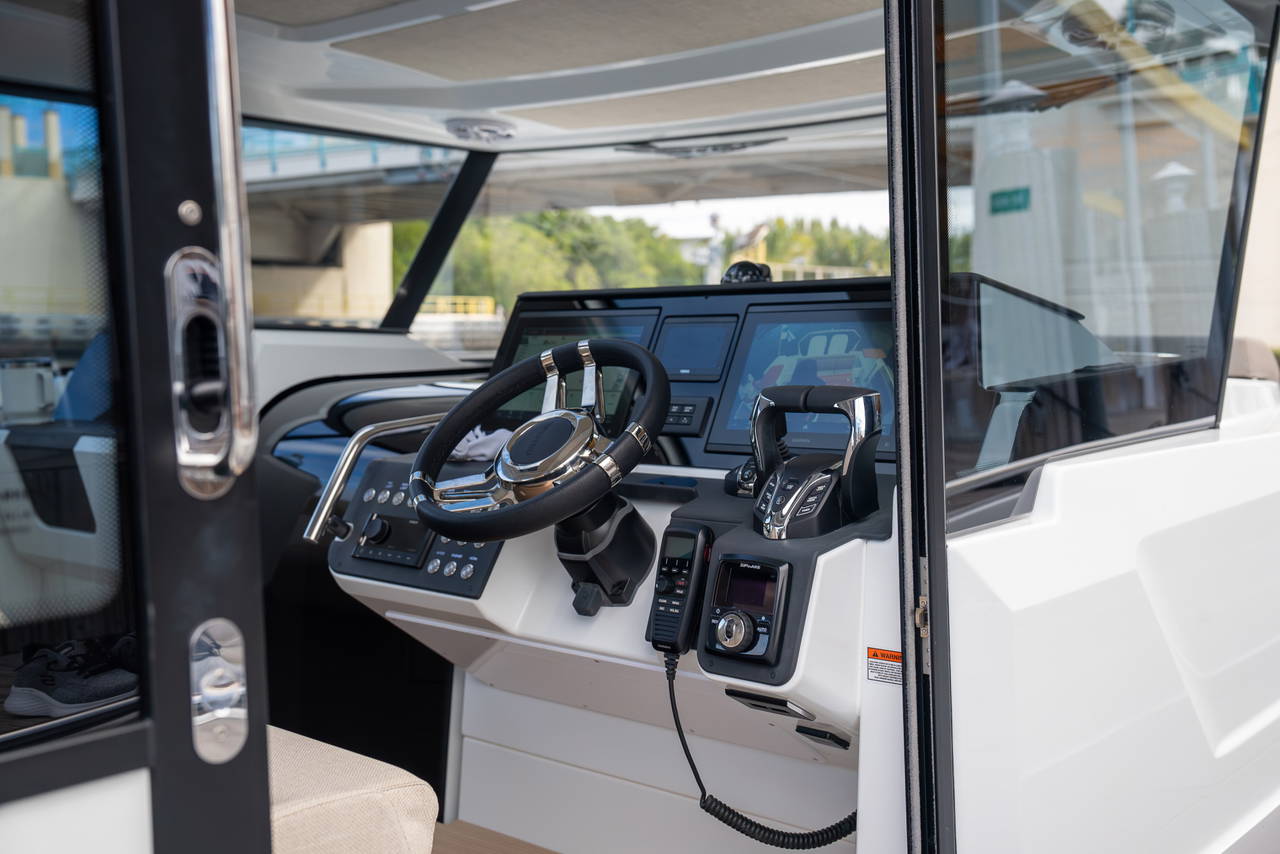 Alternative image of Quarken 35 Cabin Tourer in West Palm Beach, FL