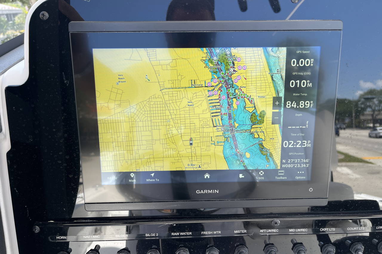 Alternative image of Sea Hunt Ultra 265 SE in Vero Beach, FL