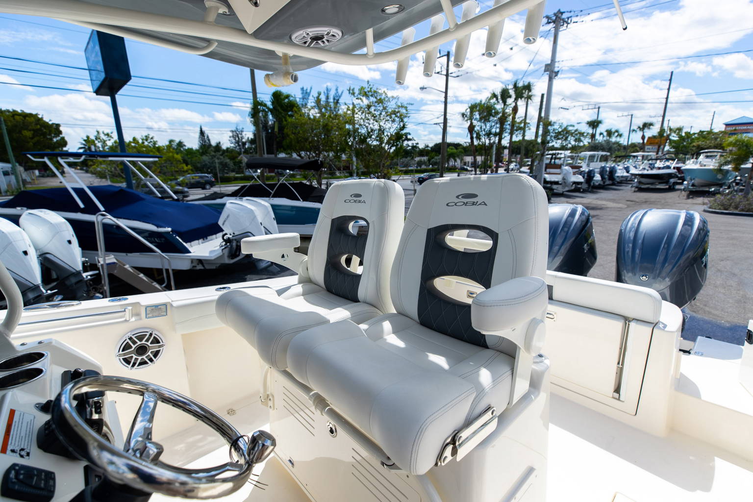 New 2023 Cobia 280 CC #D021 image 36