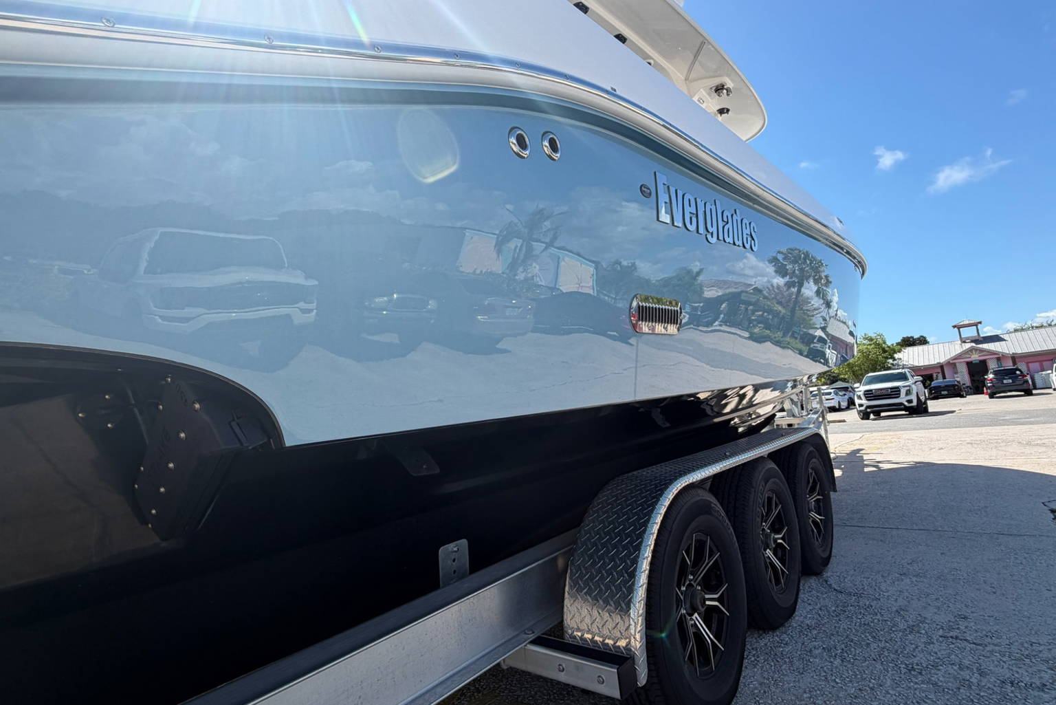 Used 2024 Everglades 335CC #X169 image 11