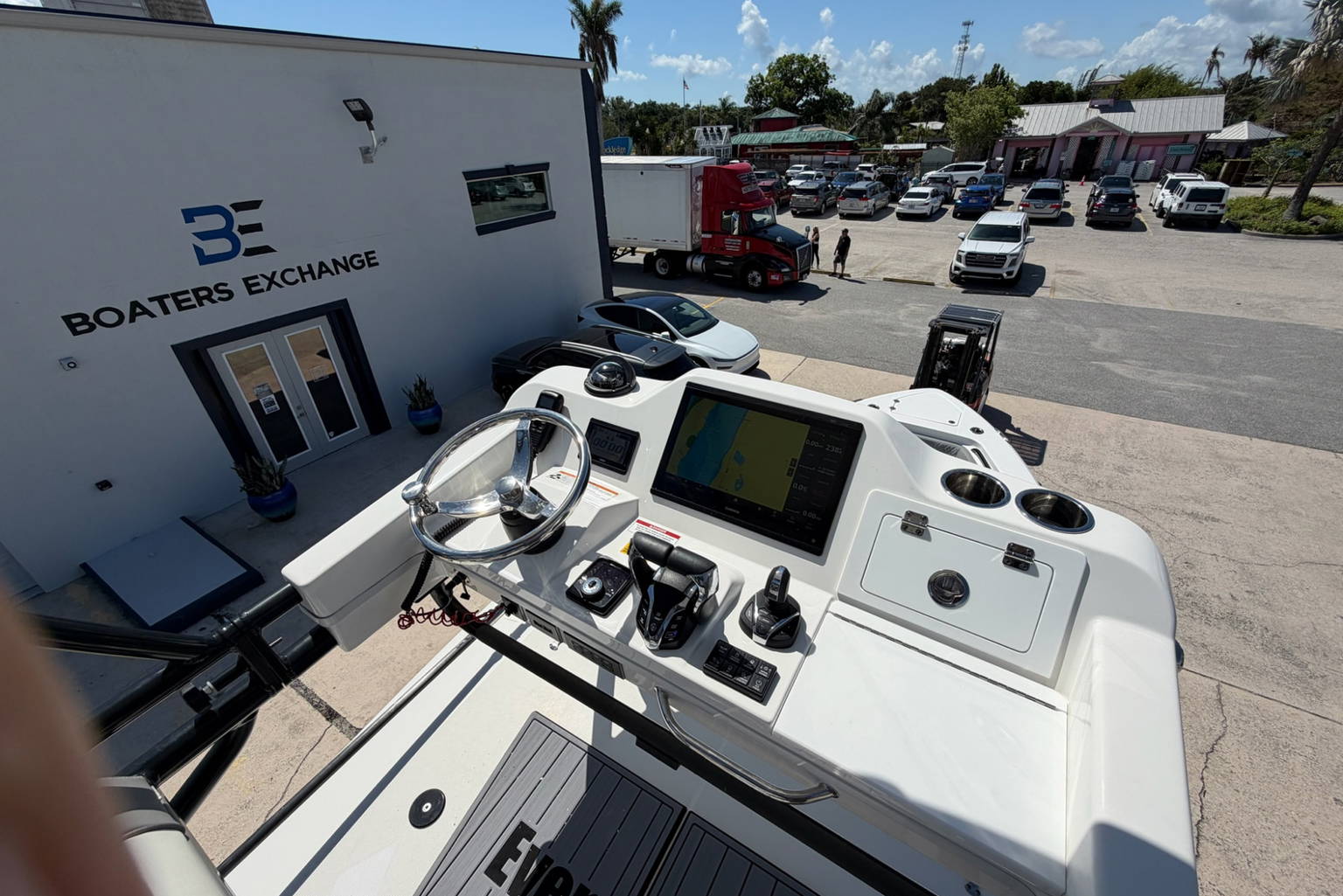 Used 2024 Everglades 335CC #X169 image 54