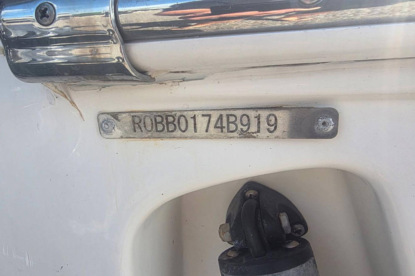 Used 2019 Robalo R242 #017B image 13