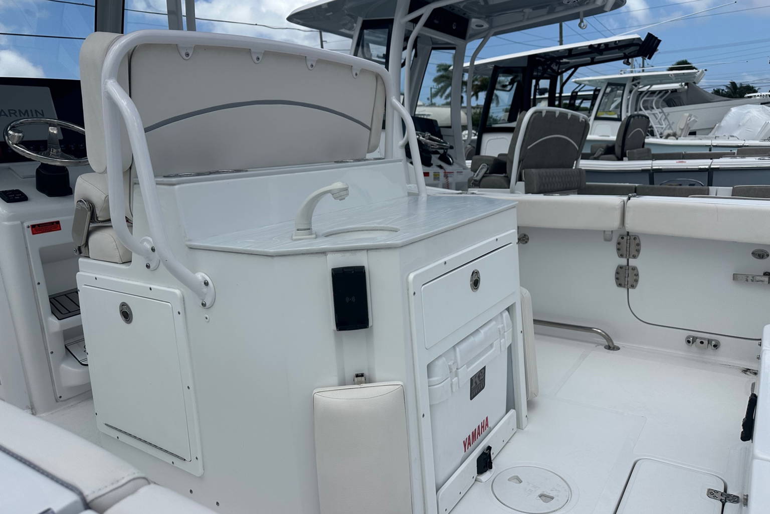 Used 2025 Sea Hunt Ultra 275 #0207 image 5