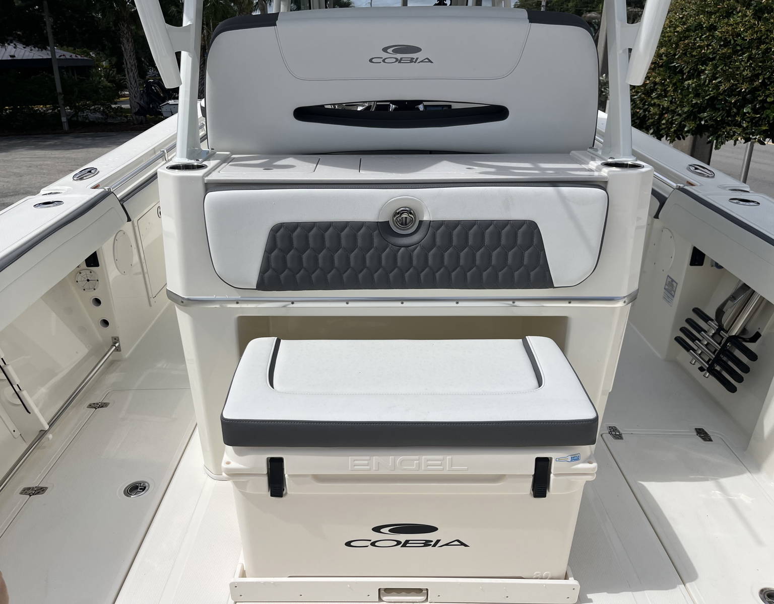Alternative image of Cobia 305 CC in Fort Lauderdale, FL