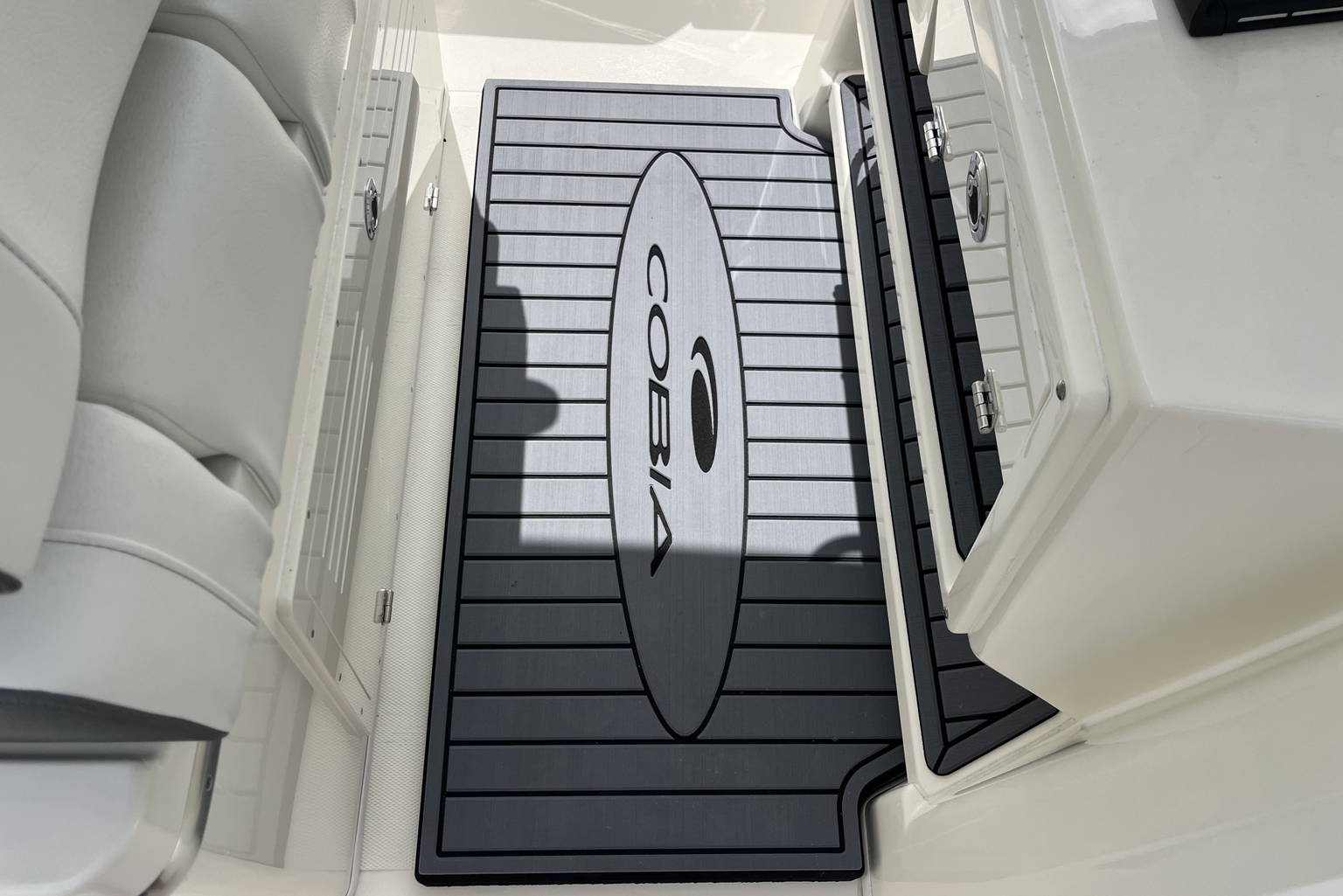 New 2026 Cobia 305 CC #L040 image 34