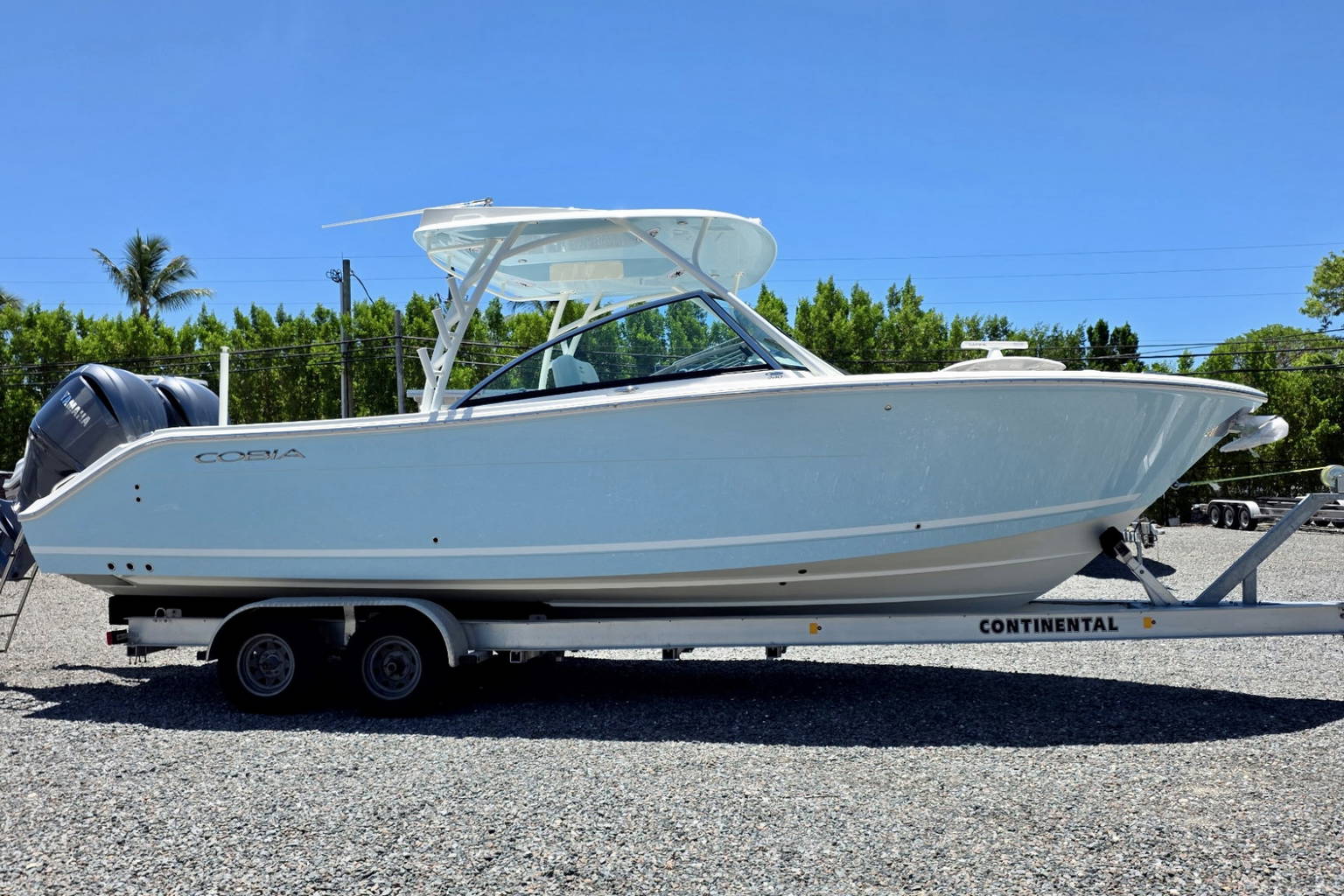 New 2026 Cobia 280 DC #D017 image 4