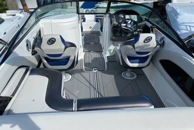 New 2023 Hurricane SunDeck OB SD 2410 OB #2041 image 5