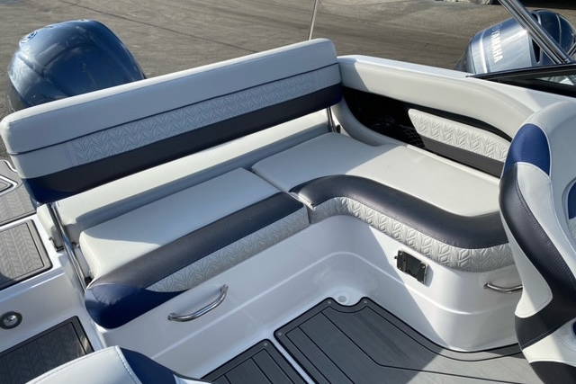 New 2023 Hurricane SunDeck OB SD 2410 OB #2041 image 6