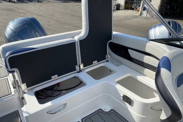 New 2023 Hurricane SunDeck OB SD 2410 OB #2041 image 7