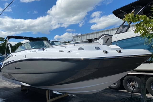 Main image of Hurricane SunDeck SD 2400 OB in West Palm Beach, FL