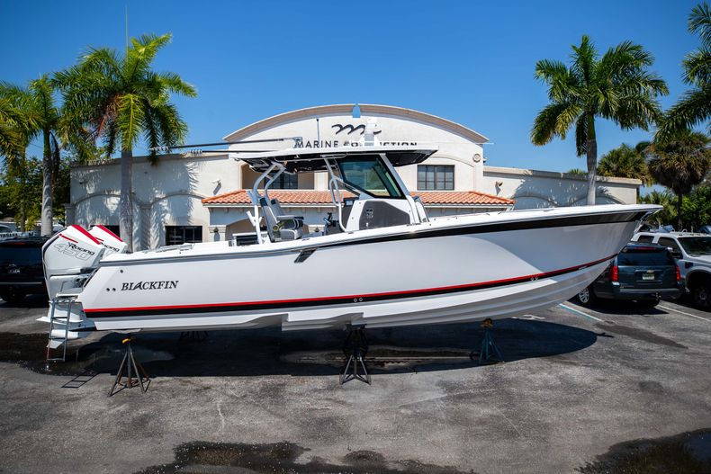 Main image of Blackfin 332CC in Vero Beach, FL