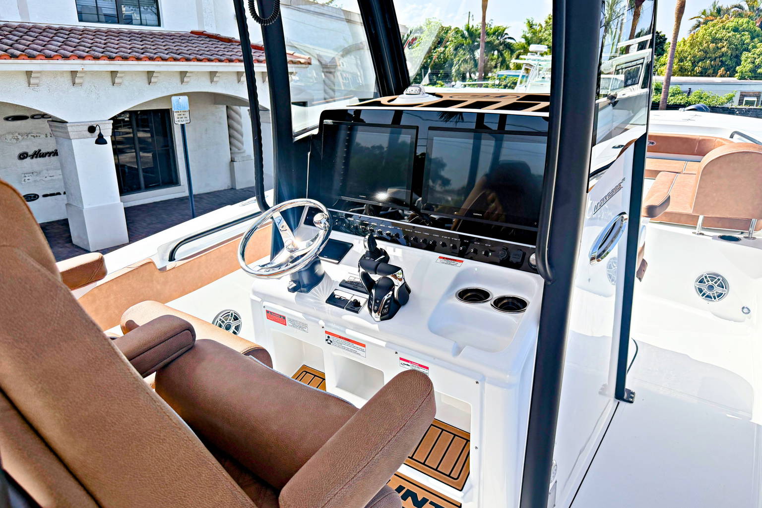 New 2027 Sea Hunt Ultra 305 SE #0010 image 18