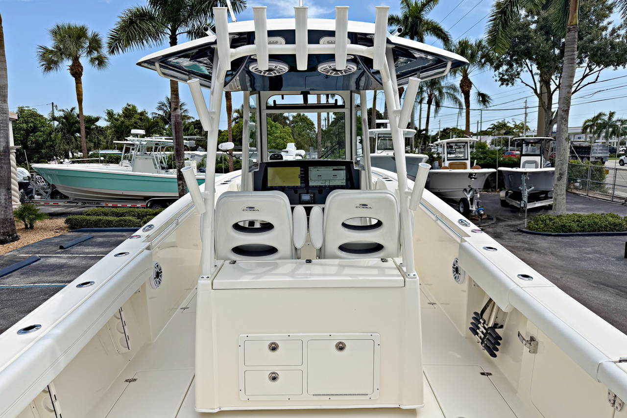Alternative image of Cobia 320 CC in West Palm Beach, FL