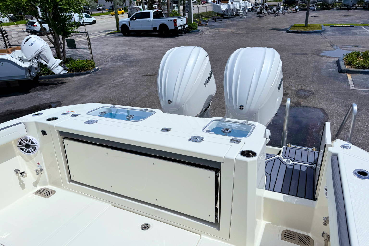 New 2027 Cobia 305 CC #L004 image 11