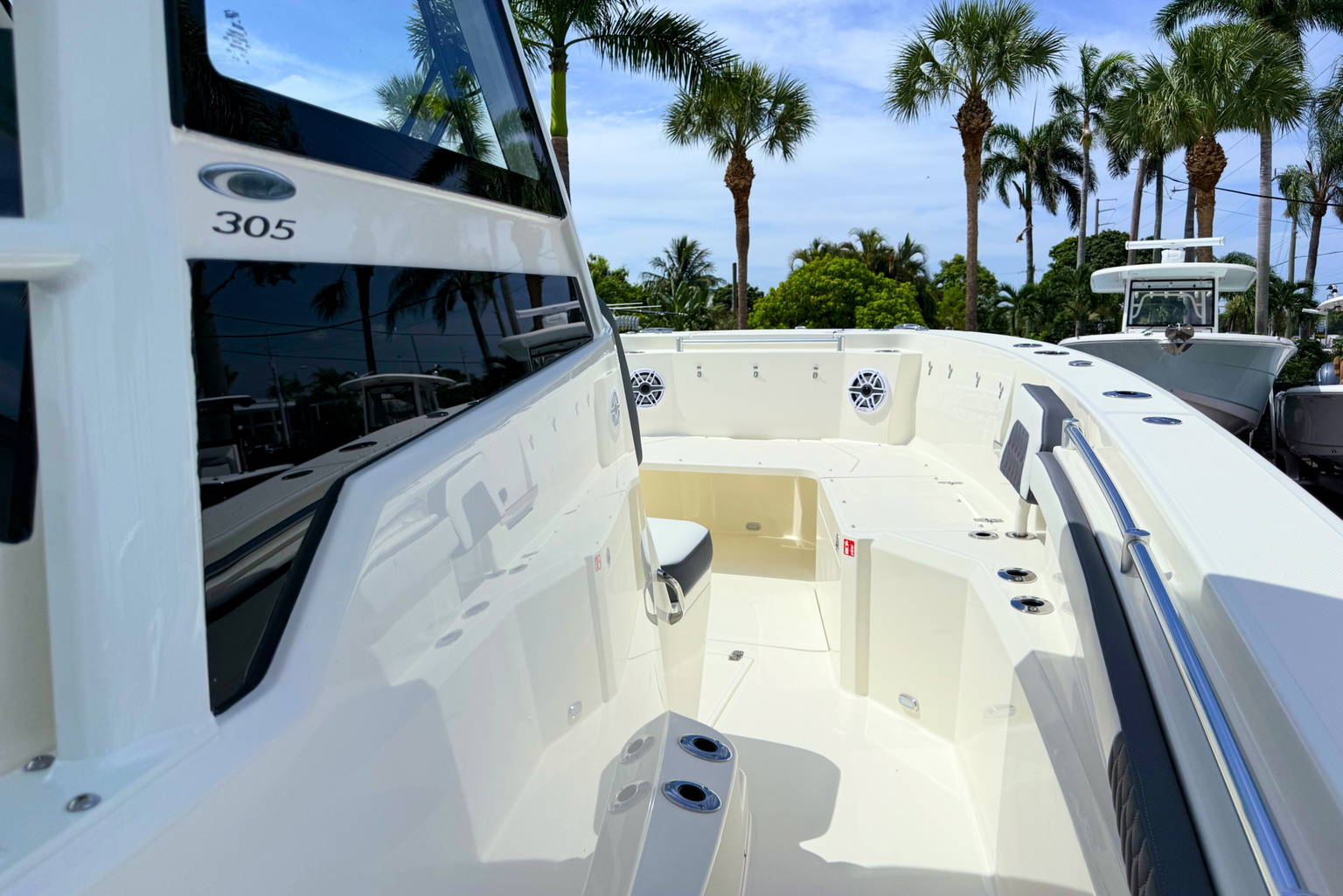 New 2027 Cobia 305 CC #L004 image 29