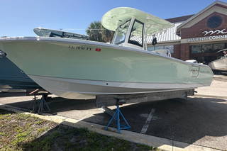 Used 2025 Sea Hunt Ultra 255 SE for sale